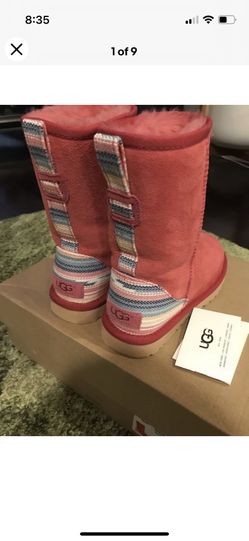 UGG Women Classic Short Serape Twinface Sheepskin Winter Boot Sunset Red Size 5