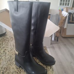 New Boots Size 6,and 8