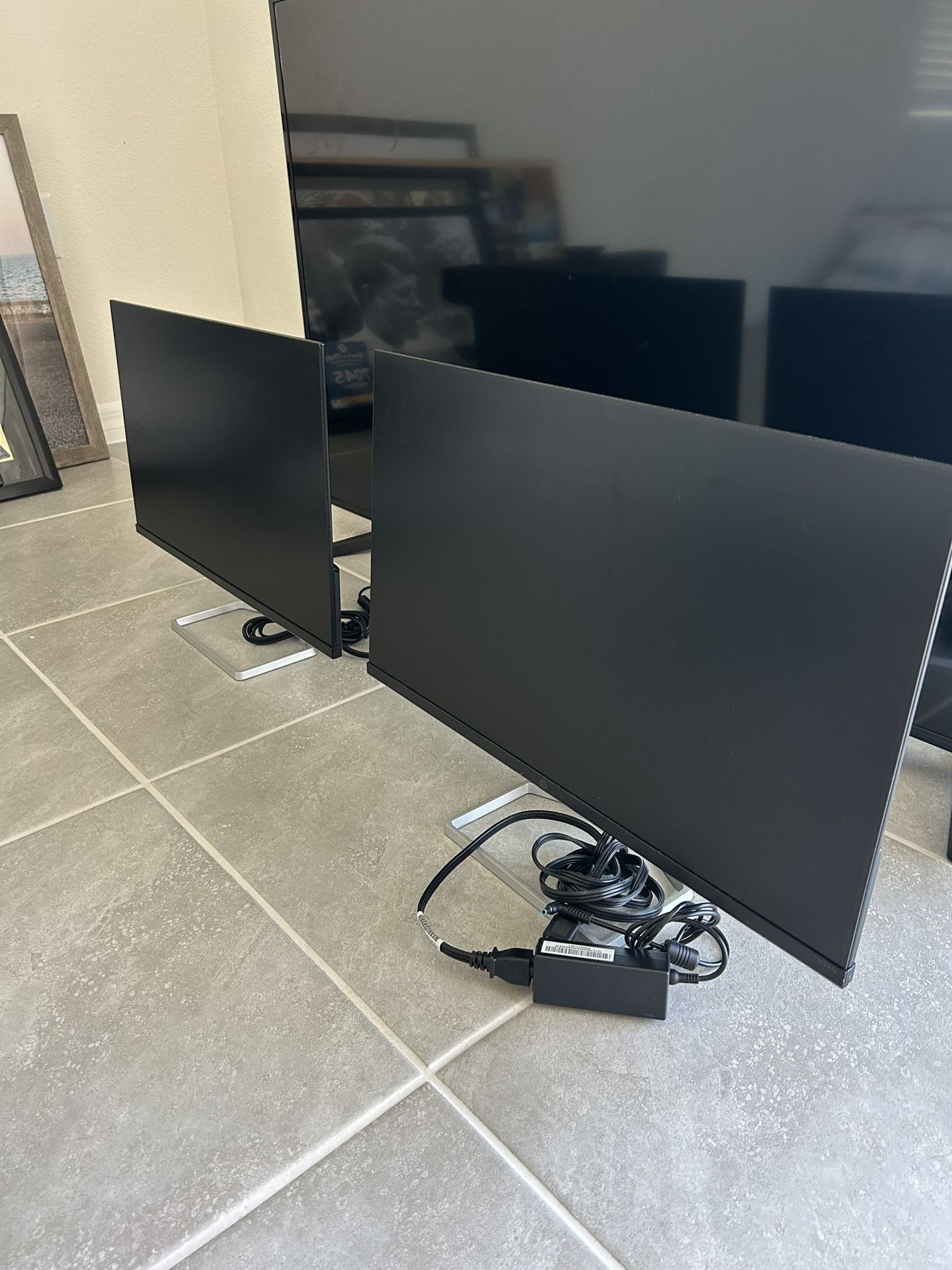 Dual HP Computer Monitors