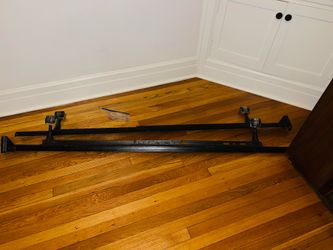 Metal bed frame