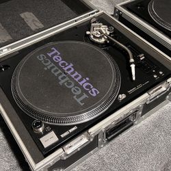 DJ Equipment 
