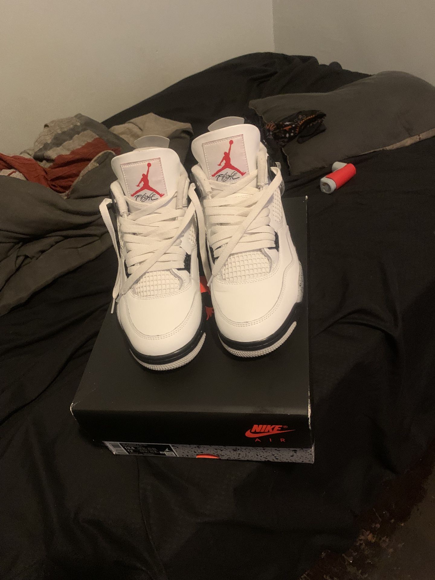 Jordan 4 White Cements