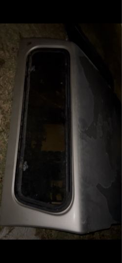 Leer camper shell
