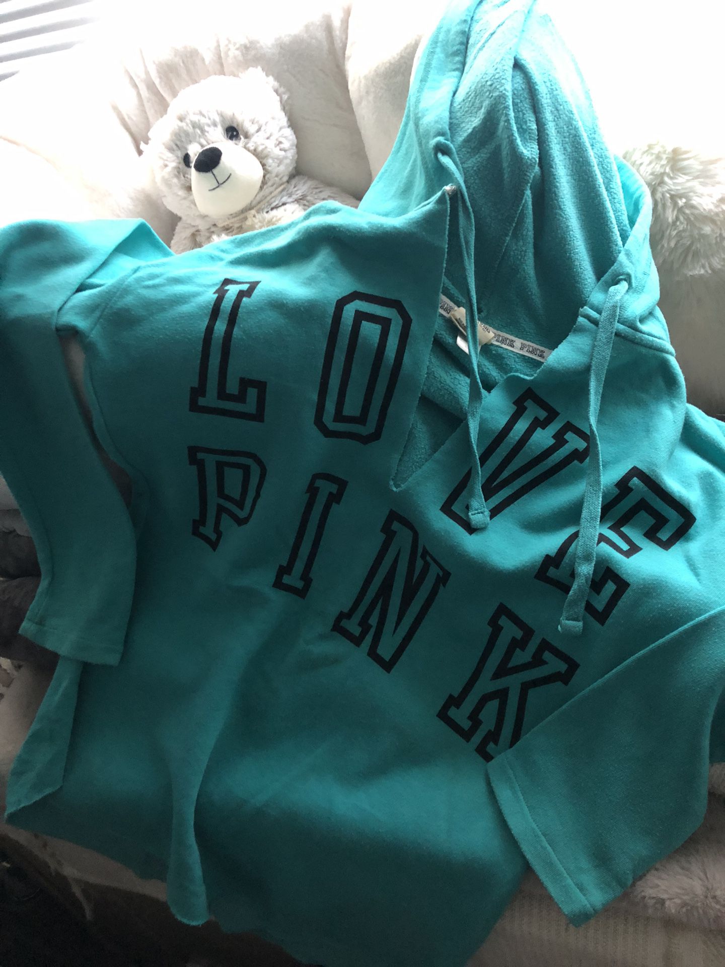 Love Pink Hoodie 💚