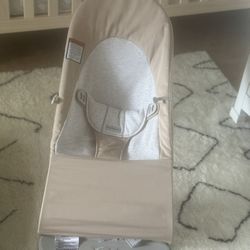 Baby Bjorn Bouncer Like New **