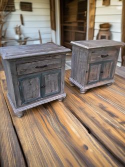 2 RUSTIC STYLE NIGHTSTANDS