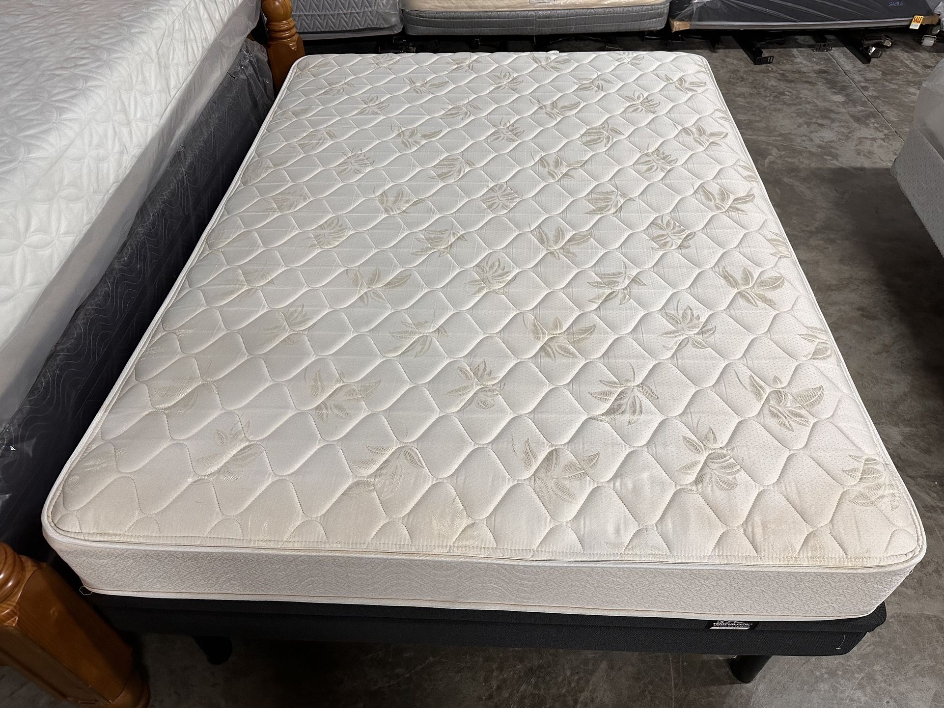 QUEEN SIZE MATTRESS SAME DAY PICK UP & DELIVERY for Sale in