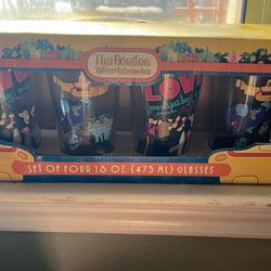 New In Box Beetles Yellow Submarine Glasses 