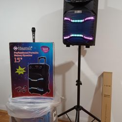 Speaker 15 Inch Bluetooth $140. New