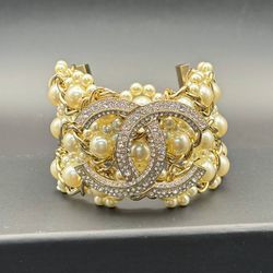 Authentic Chanel Large Golden Pearl & Strass Bracelet box & tag