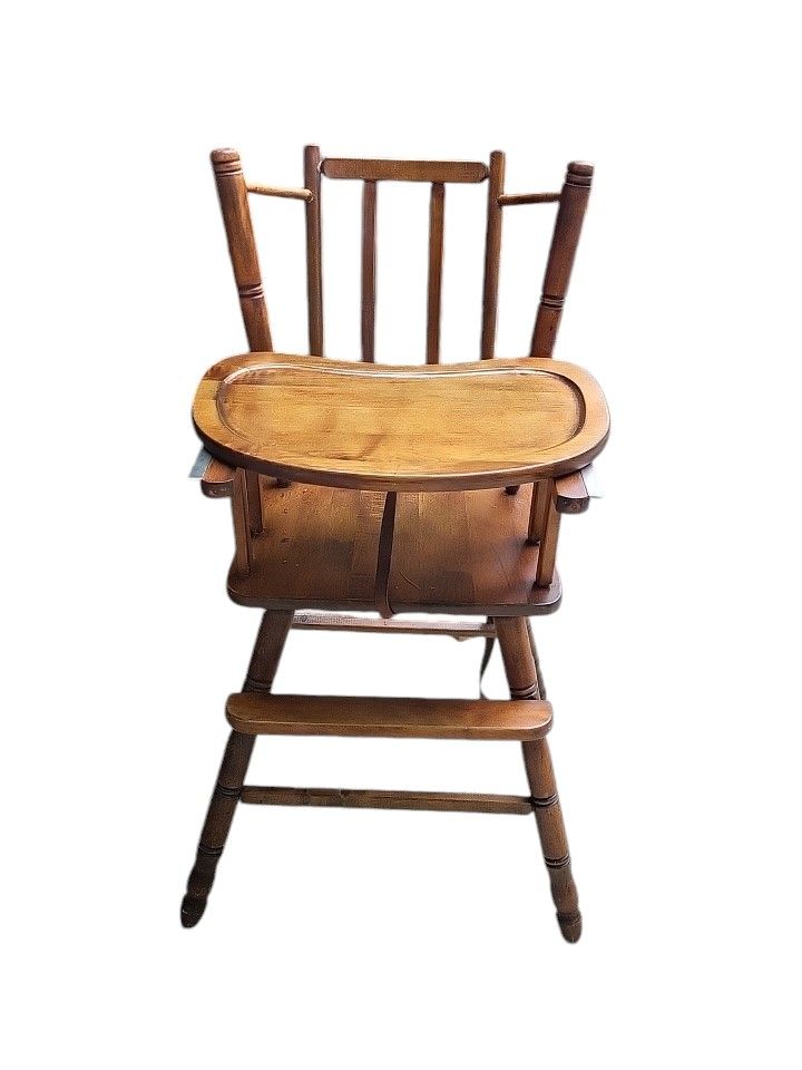 Antique Woodwn High Chair