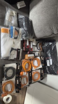 Matthews, Profoto, Shure, Tether Pro Studio/Photography Equipment