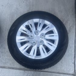 1 - 195/65r15 5x100 5x3.94 Stock Corolla Prius Tire With Good Treads