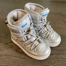 Native Chamonix Boots - Girls Size 11