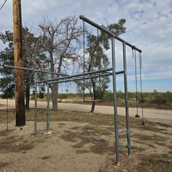 Free playground in victorville ca.