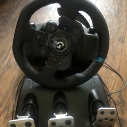 Logitech G Series Racing Wheel And Pedal $150