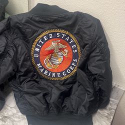 US MARINES KIDS JACKET FITS 5-7 Year Old / Needs Zipper Or Can Be Worn Open ! ITS REALLY NICE 10$