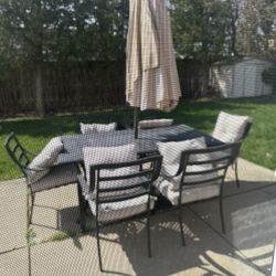 Outdoor Dining Table With Chairs 