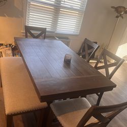 Dining Room Table 