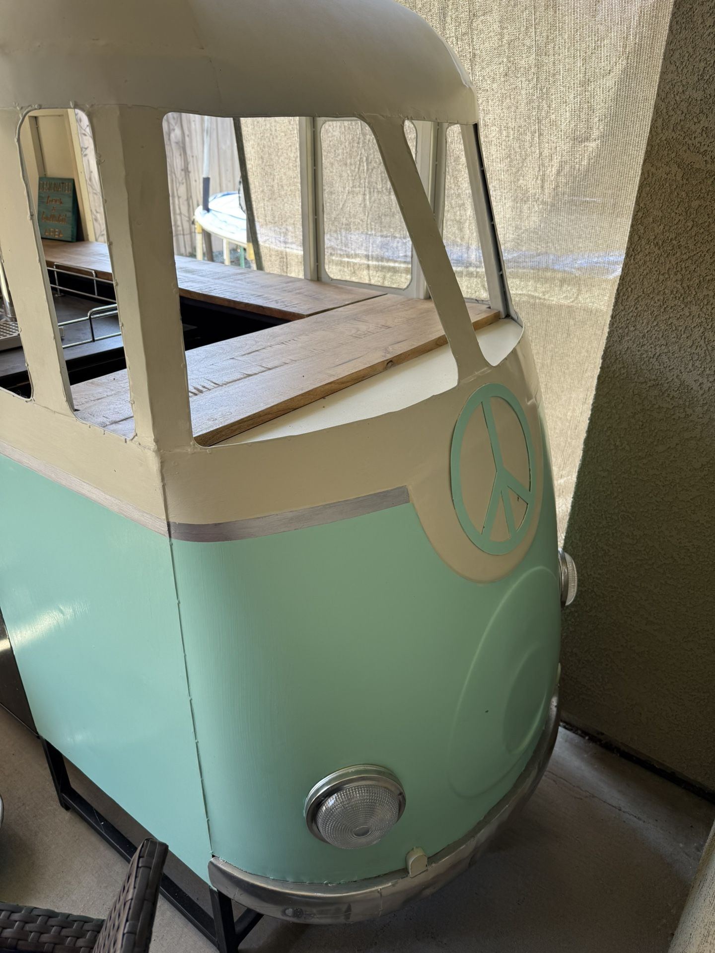 VW Bus Bar