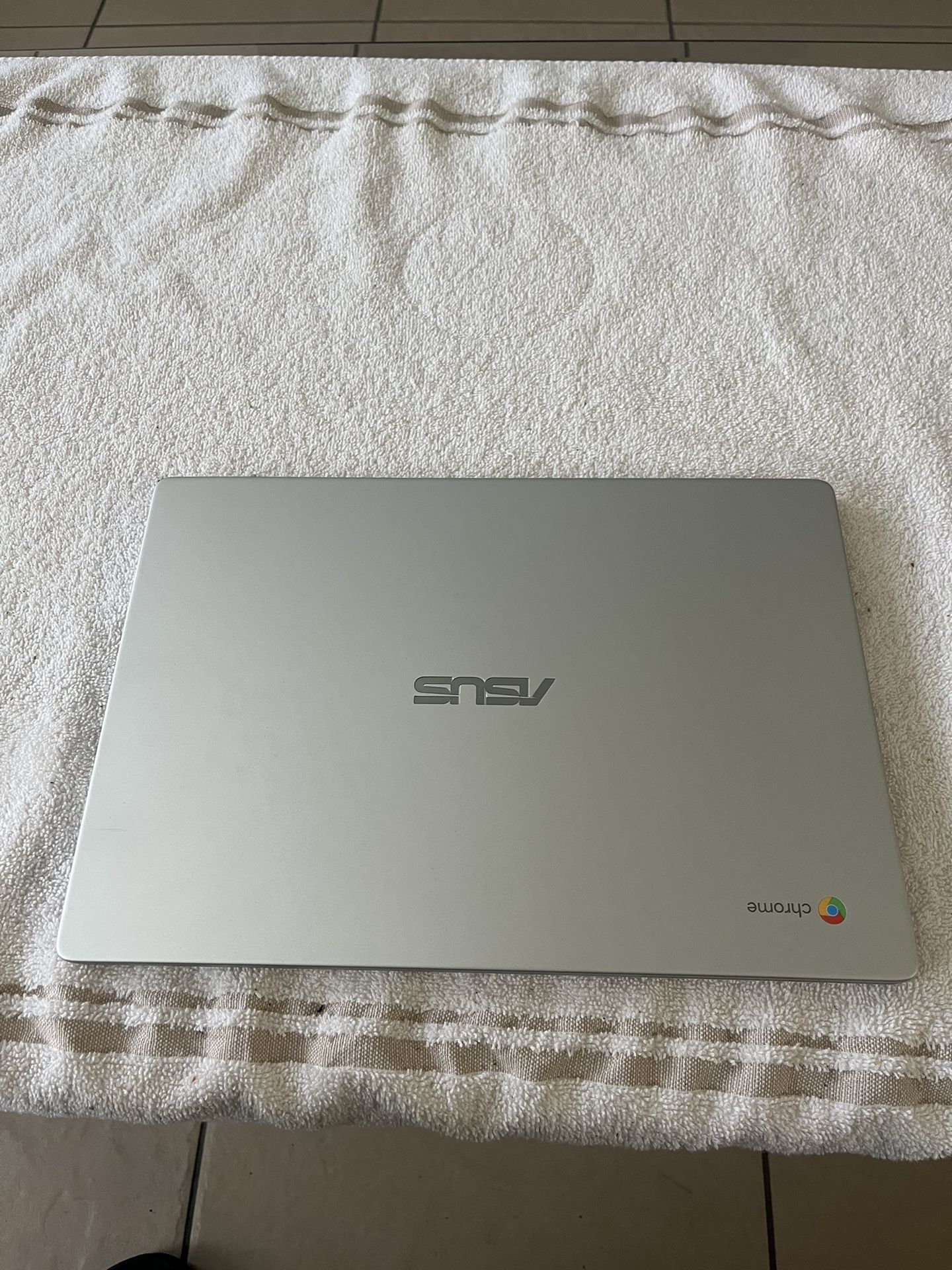 ASUS 14” Celeron Chromebook For Sale