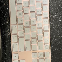Apple Keyboard 
