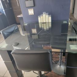Table & High Chairs