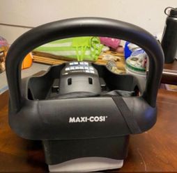 Maxi Cosi car seat base