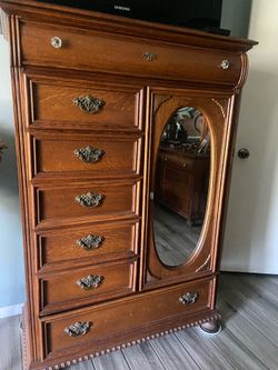 Oak bedroom set. OBO