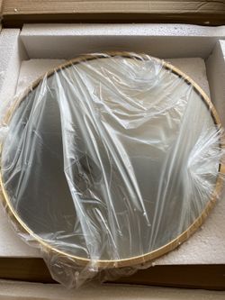 16 in. W x 16 in. H Modern Round Aluminum Framed Wall Bathroom Vanity Mirror in Gold  