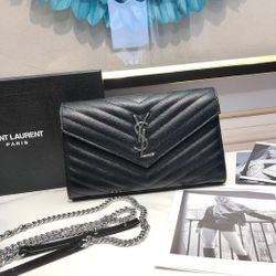 Women's classic shoulder bag