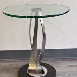 Gigi Accent Table (original)