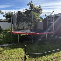 Trampoline 15 Ft
