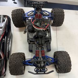 Traxxas E Revo 1.0 - Brushless Monster Truck 1/8 Scale Castle Mamba