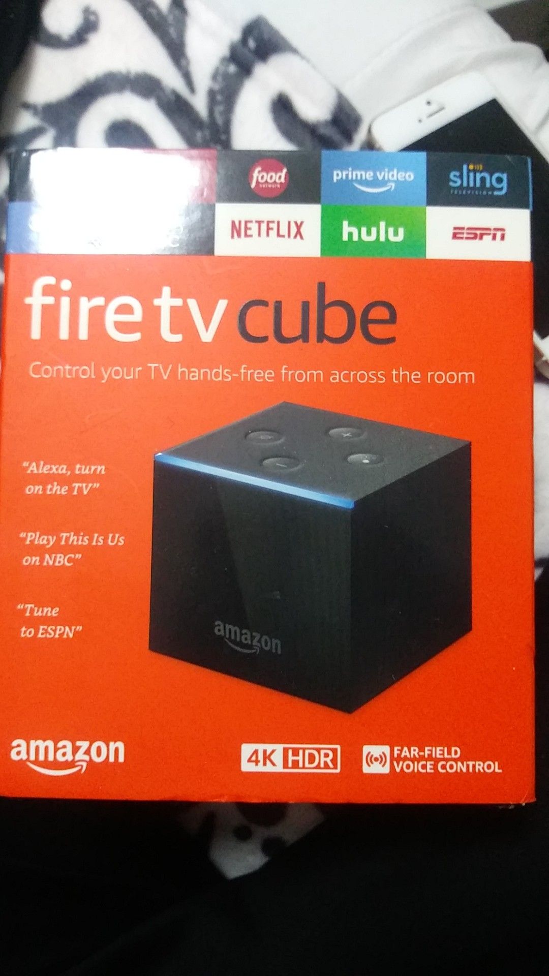 Fire tv cube (like new)