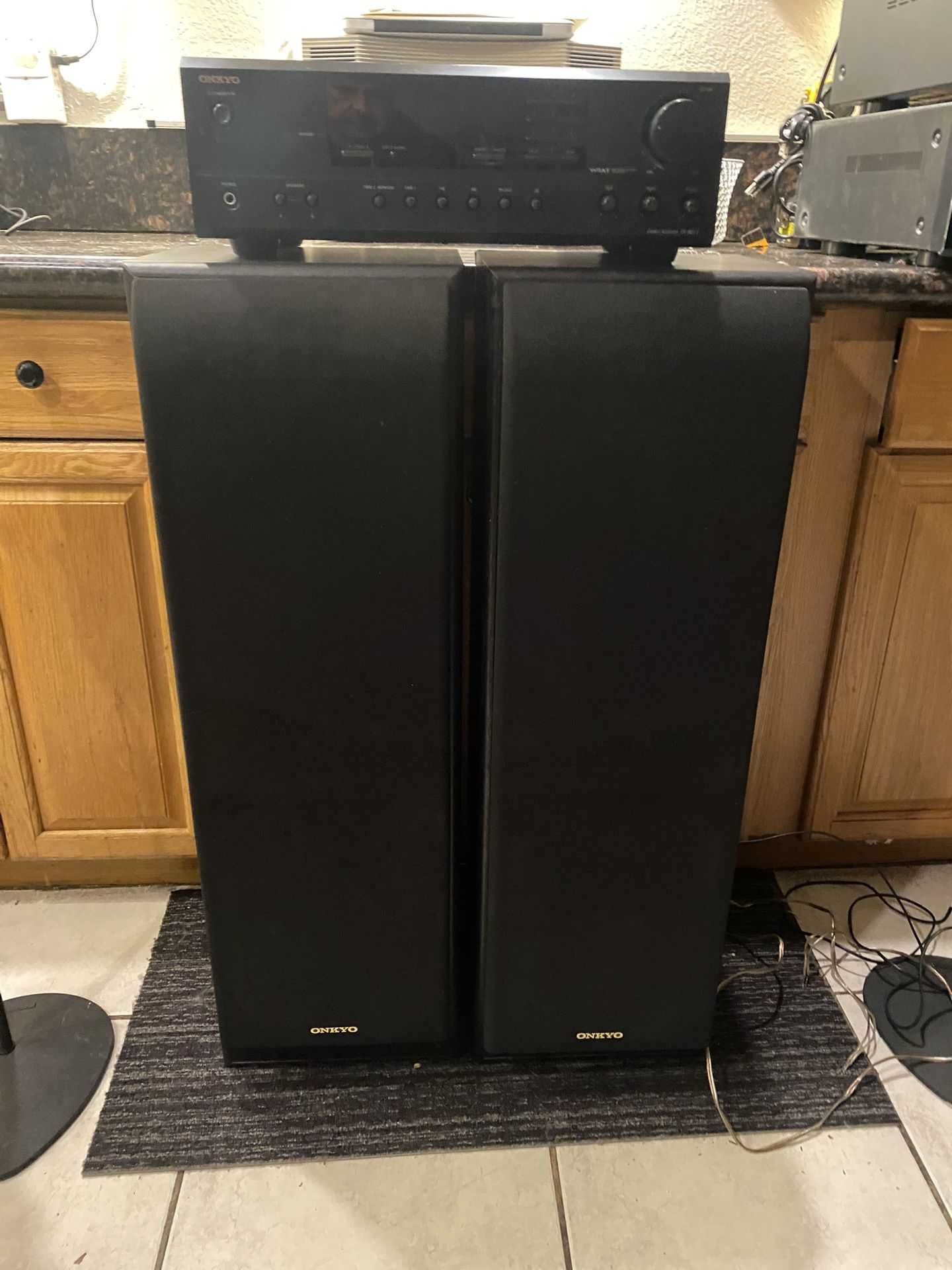 Onkyo Stereo System and Floor Speakers
