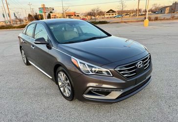 2017 Hyundai Sonata Limited – Fully Loaded – Clean CARFAX – $8,900 OBO
