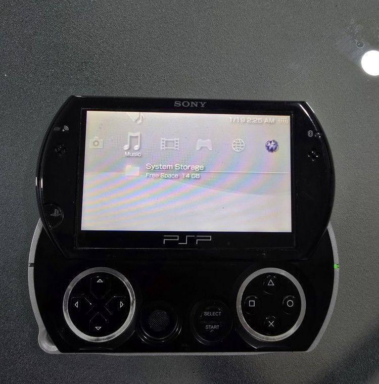 Sony PSP Go 