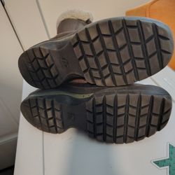 Women's Sorels 8.5