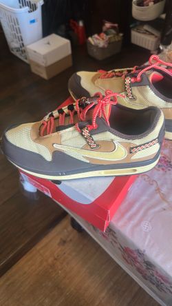 Nike travis  size  10.5