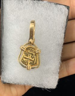 14k solid gold Atocha coin pendant