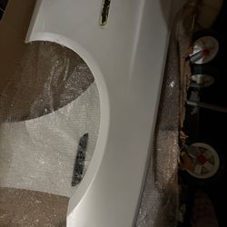 Left And Right White BMW Fenders 
