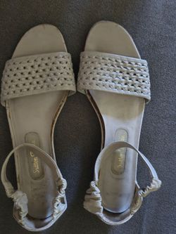 Sutton Plaza Shoes Size 7