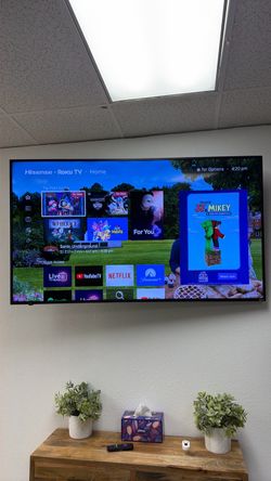 Hisense Roku tv 65"