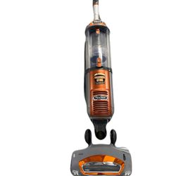 shark rocket vacuum NV482 26 Light Weight Very Good Condition 