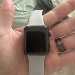 Apple I Watch Series 3 