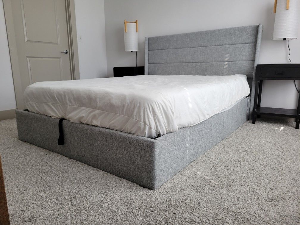 Queen Bedframe Liftop