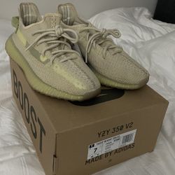 Yeezy Boost 350 v2 Flax