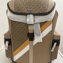 BRAND NEW 15"W X 17.5"H X 6"D