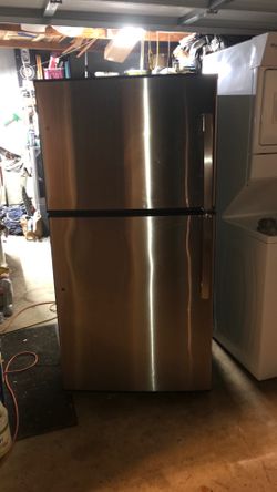 GE Fridge